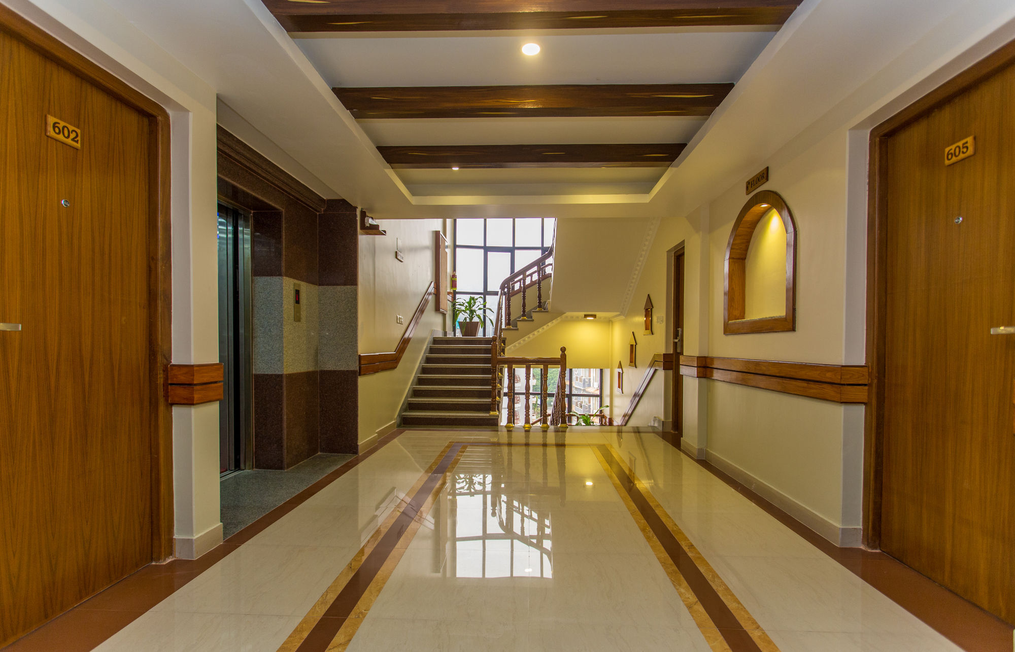 Hotel White Pearl Pokhara Bagian luar foto