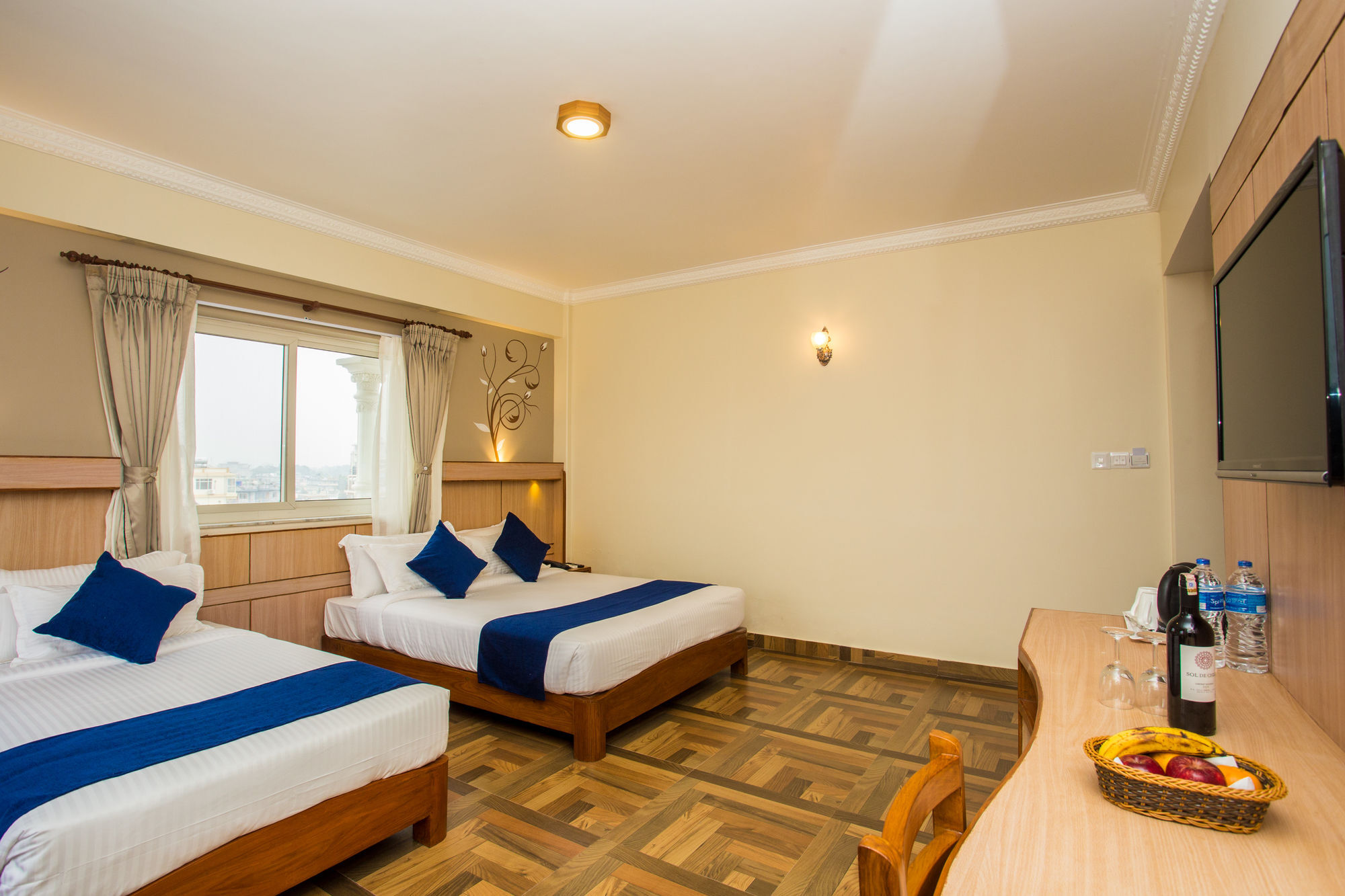 Hotel White Pearl Pokhara Bagian luar foto